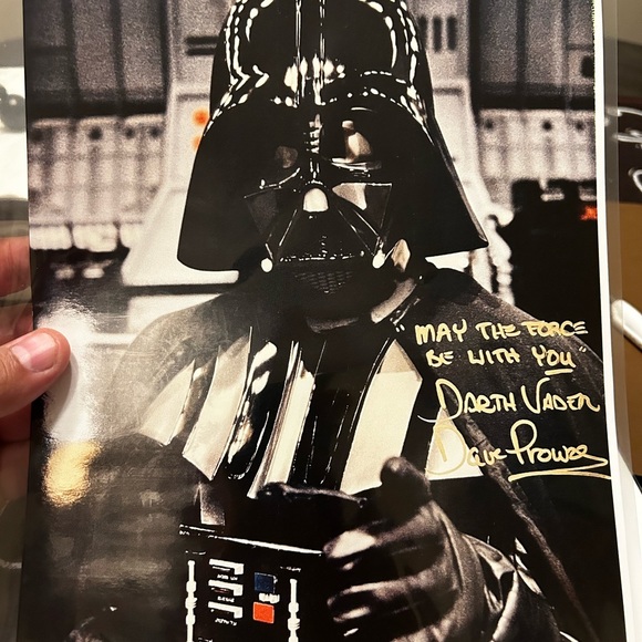 Darth Vader signed (reprint) ✍🏼 - Picture 2 of 3
